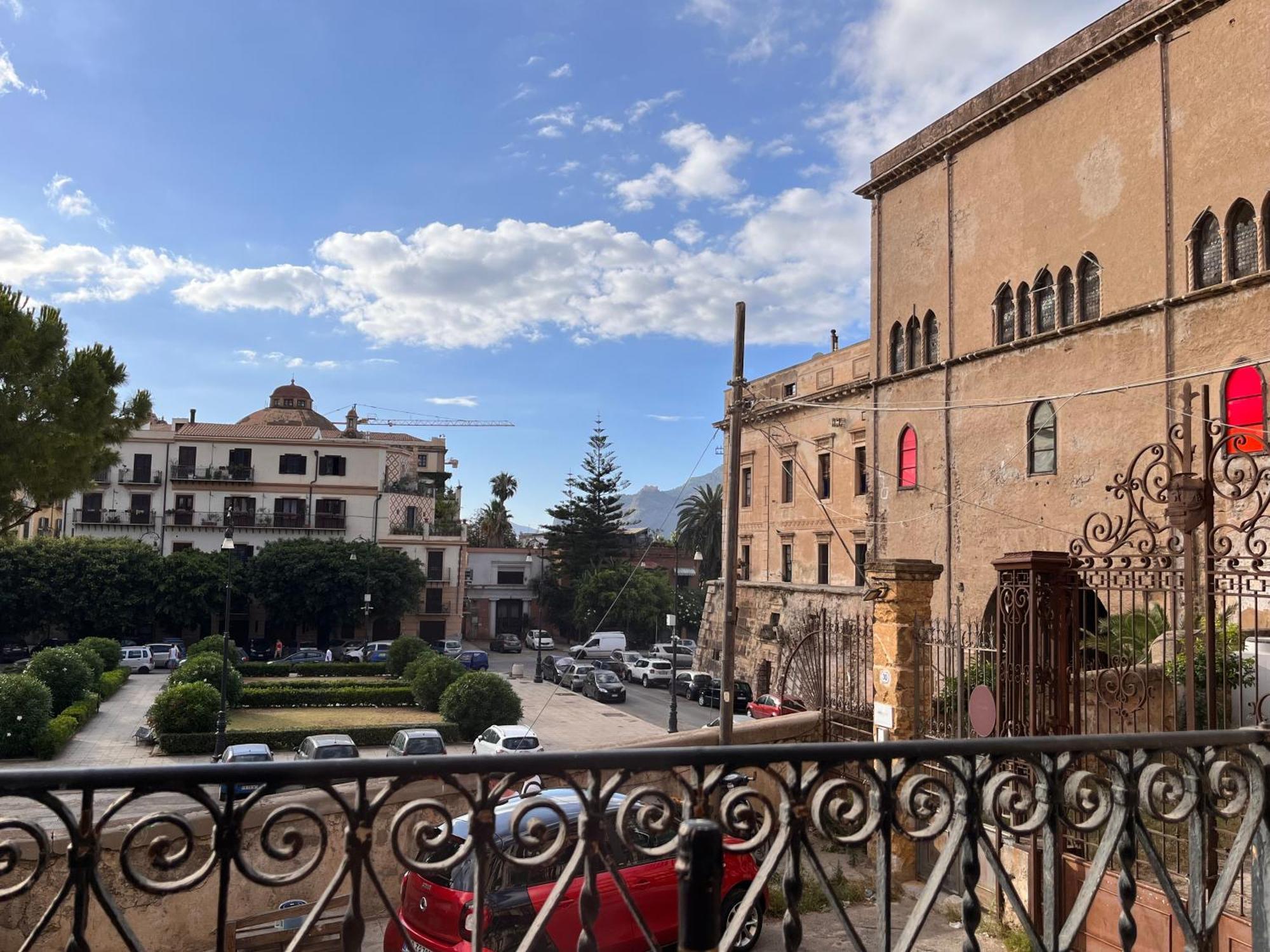 Casa Khalesia Apartment Palermo Exterior photo